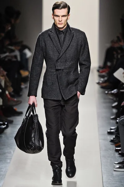 Look 9